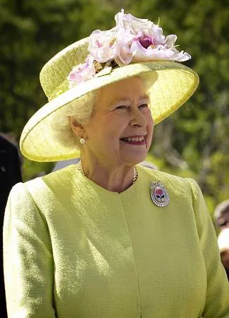 Queen Elizabeth & Alert1