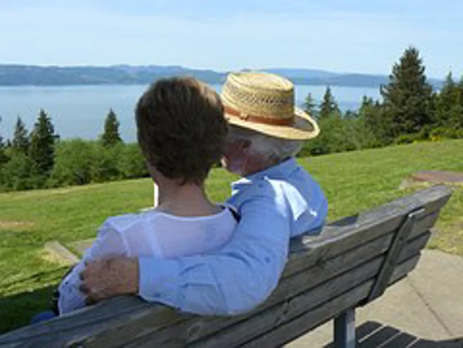 seniors by lake. alert1 medical alert systems seniors by lake. alert1 medical alert systems