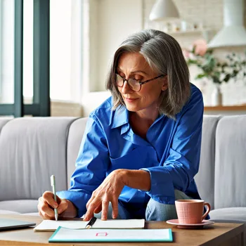 Retirement Tips for Seniors who Live Alone Retirement Tips for Seniors who Live Alone