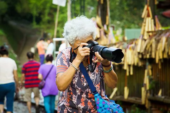 mom taking picture traveling with mobile medical alert mom taking picture traveling with mobile medical alert