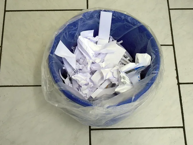 recycling bin recycling bin