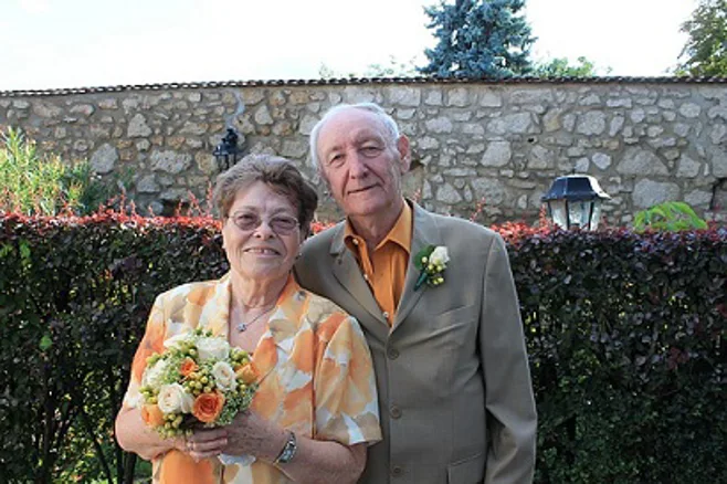 flower couple.alert1 flower couple.alert1