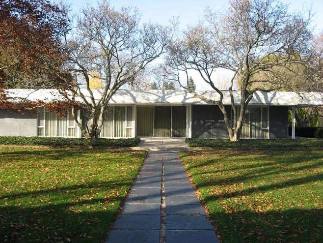 walkway to one story house walkway to one story house